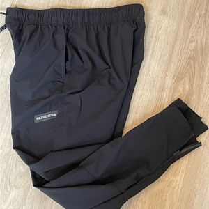 Legends Carson Pant - Sz Large - good condition.